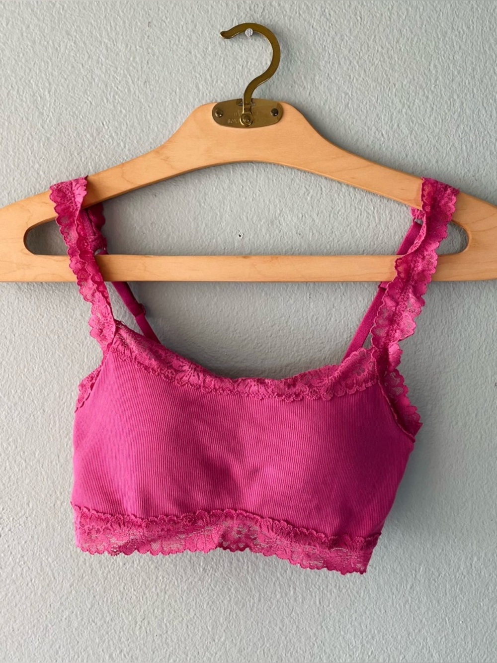 🌱5/$25🌱 PINK Victoria’s Secret | Fuchsia Lace Trim Bralette Bra